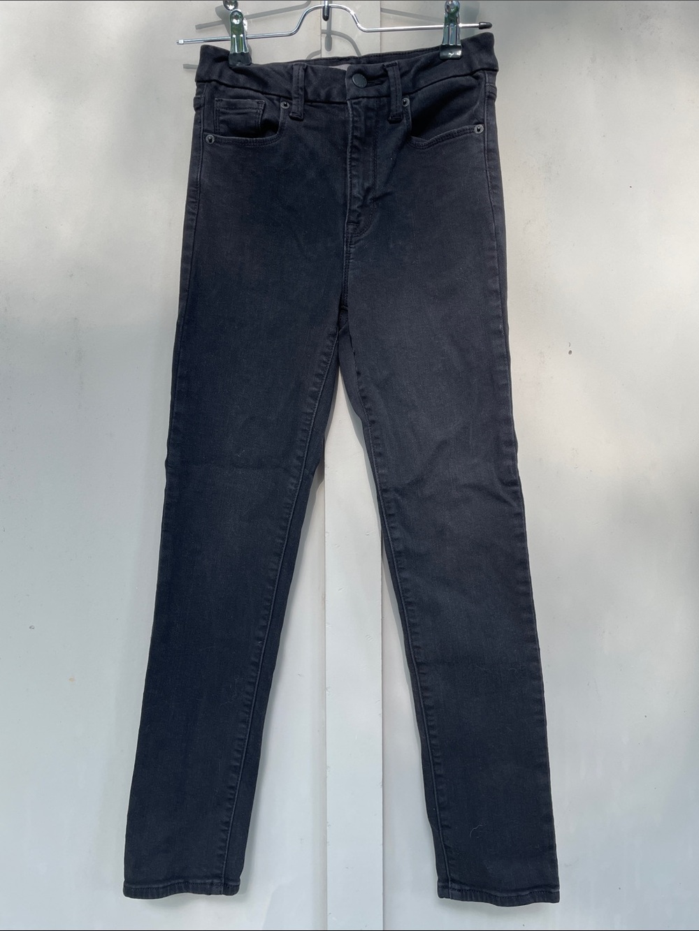 Just USA Slim-Fit Jeans in Washed Black. JP248. Size 2.